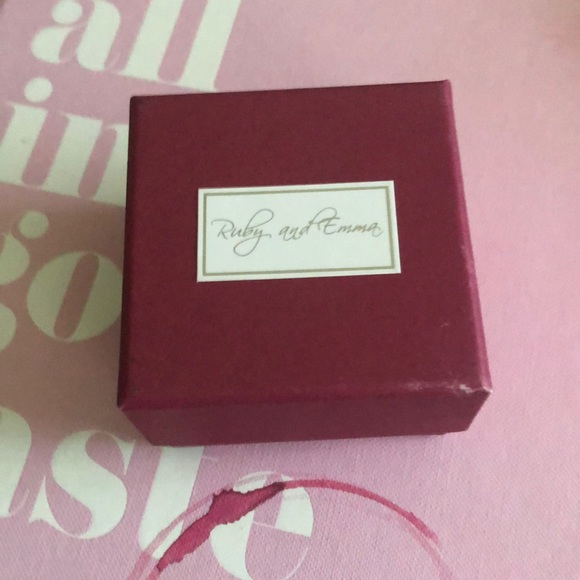 Ruby and Emma Sterling silver earrings - Picture 4 of 4